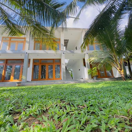 Hotel New Ocean Breeze Madiha Matara Exteriér fotografie