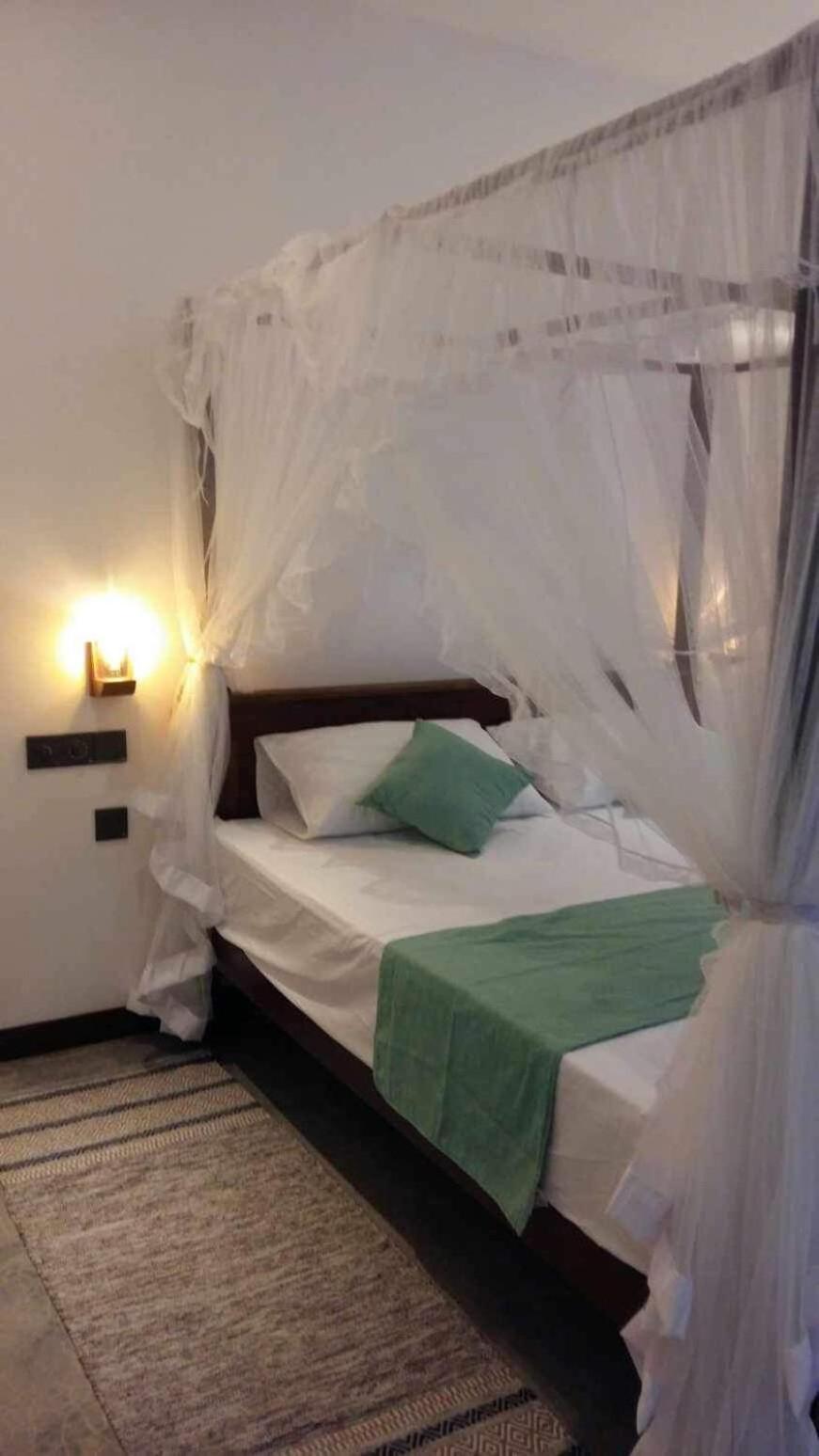 Hotel New Ocean Breeze Madiha Matara Exteriér fotografie